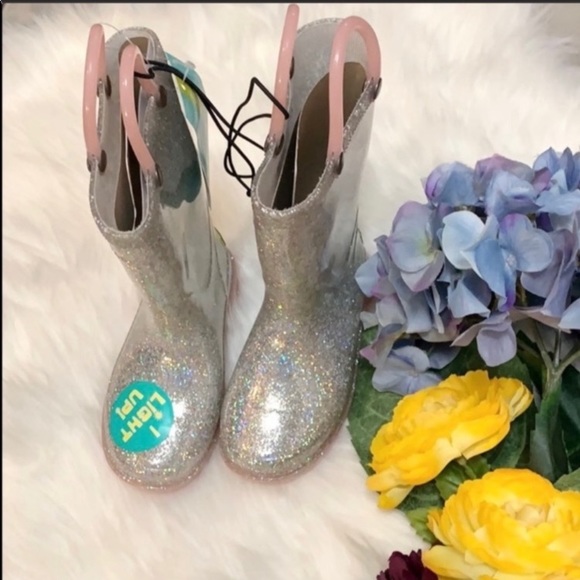 FIRM PRICE! NEW! Girl’s Light Up Glitter Silver Sparkle Rain Boots Sz 6 - Picture 3 of 7